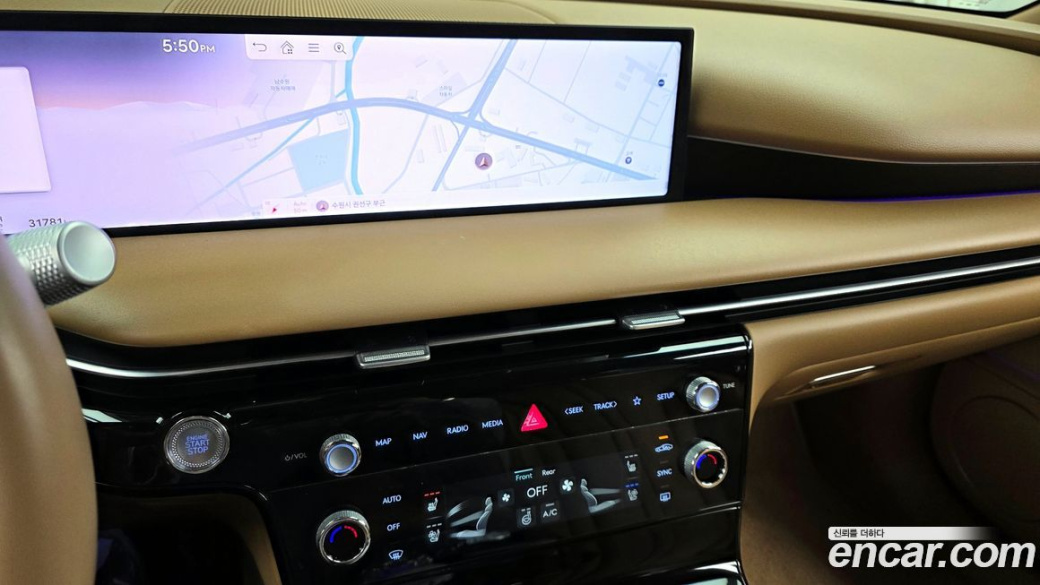 Genesis G80 Gasoline 2.5 Turbo 2WD, 2025