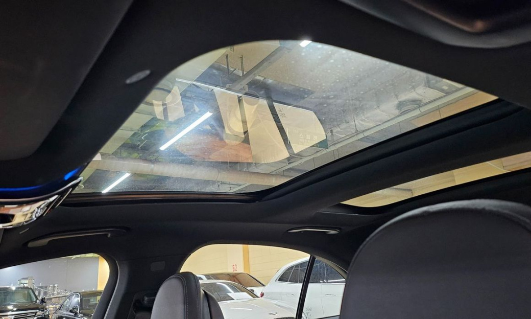 Mercedes-Benz E-Class E300 4MATIC Exclusive, 2024