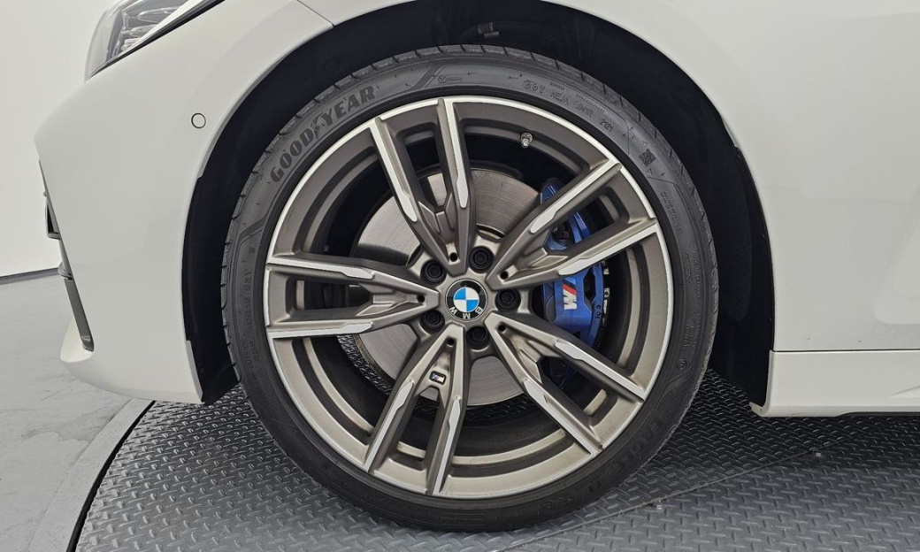 BMW 4-Series M440i xDrive Coupe, 2022