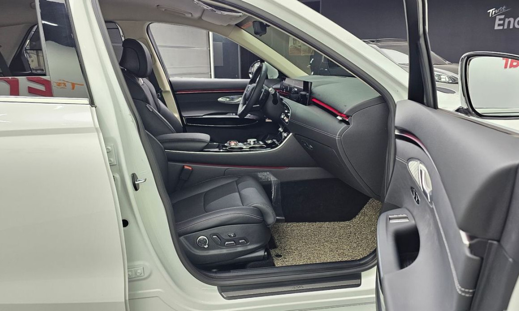 Genesis GV70 2.5T Gasoline 2WD, 2025