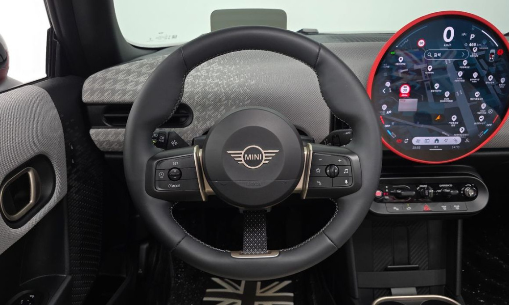 Mini Cooper Favoured, 2025