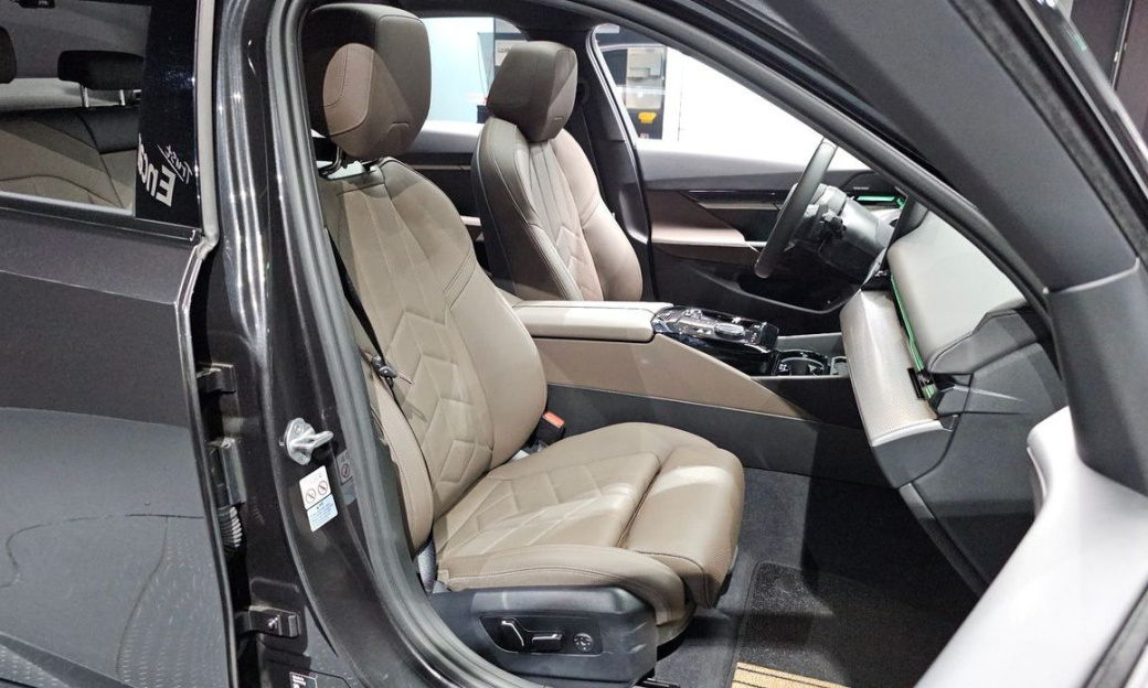 BMW 5-Series 520i M Sport, 2024