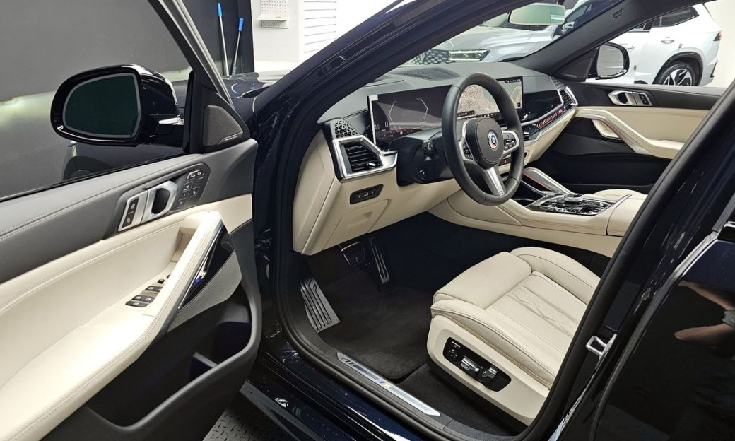 BMW X6 xDrive40i M Sport, 2025