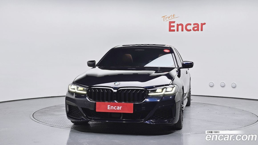 BMW 5-Series 520i M Sport, 2022