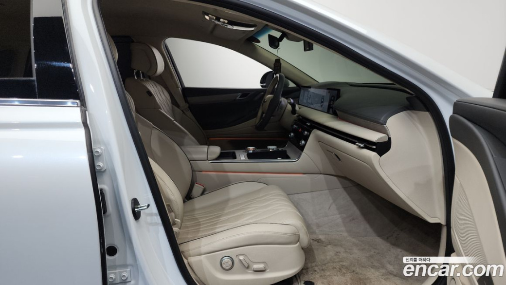 Genesis G80 Gasoline 2.5 Turbo 2WD, 2025