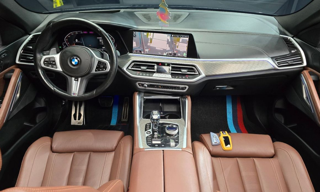 BMW X6 xDrive40i M Sport, 2022