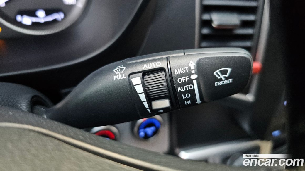 Hyundai Solati 15-seater, 2024
