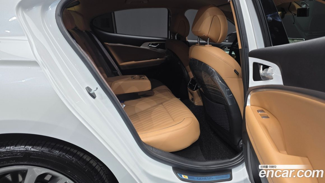Genesis G70 Gasoline 2.5T 2WD, 2025