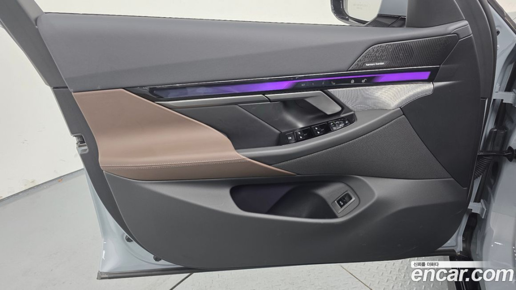 BMW 5-Series 520i M Sport, 2025