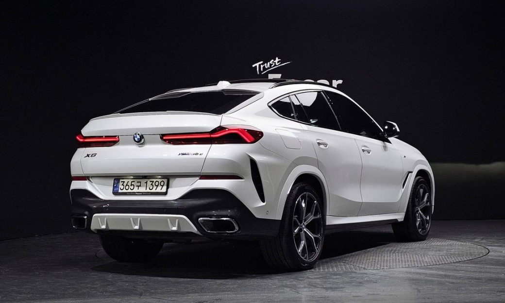 BMW X6 xDrive30d M Sport, 2024