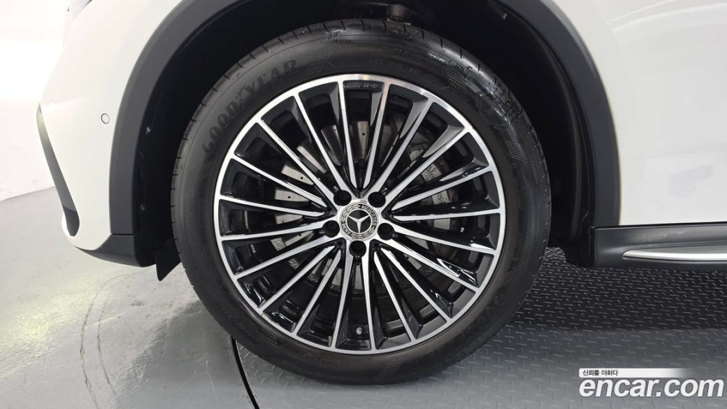 Mercedes-Benz GLC-Class GLC300 4MATIC AMG Line, 2024