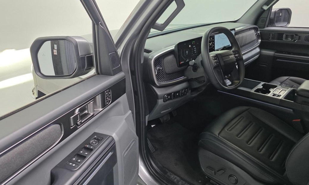 Kia Tasman 2.5T Gasoline 4WD, 2026