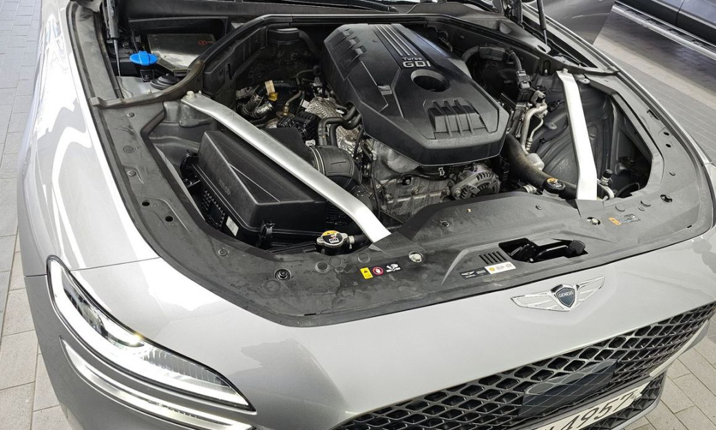 Genesis G70 Gasoline 2.0T 4WD, 2021