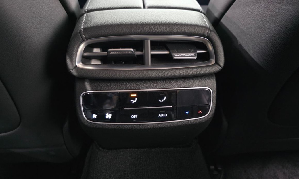 Genesis G80 Gasoline 2.5 Turbo AWD, 2024