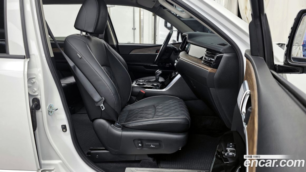 Kia Mohave Diesel 3.0 4WD 7-Seater, 2021
