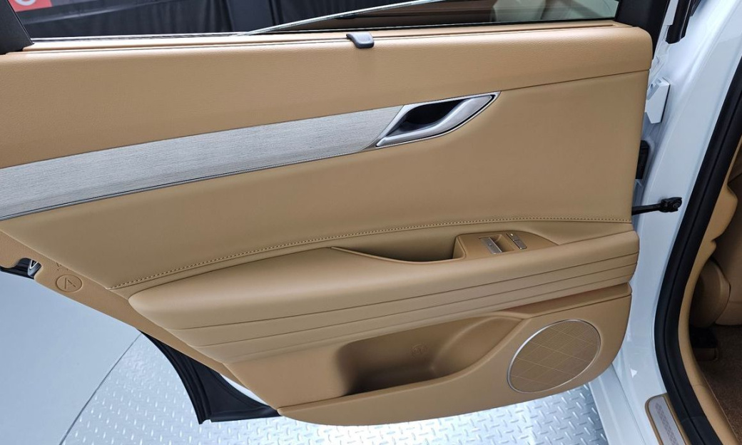 Genesis G80 Gasoline 2.5 Turbo AWD, 2025