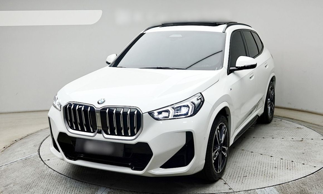 BMW X1 xDrive 20i M Sport, 2024