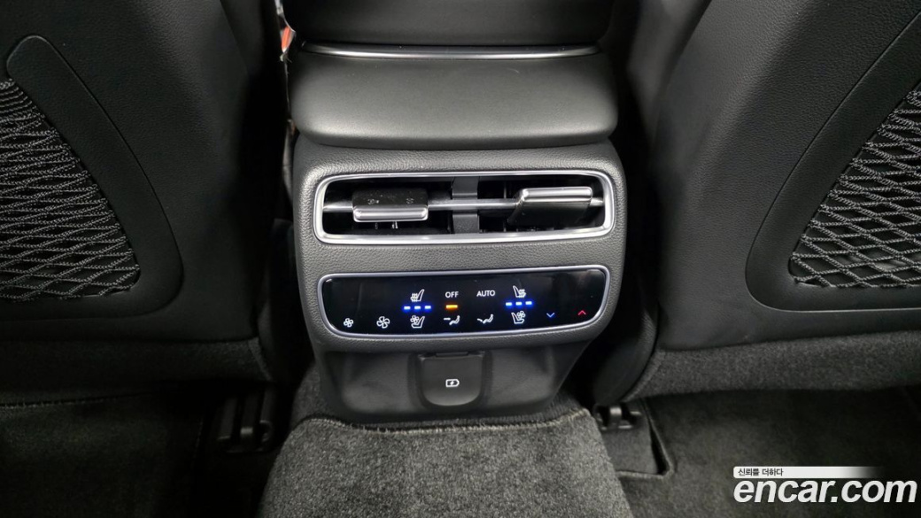 Genesis GV70 2.5T Gasoline 2WD, 2025