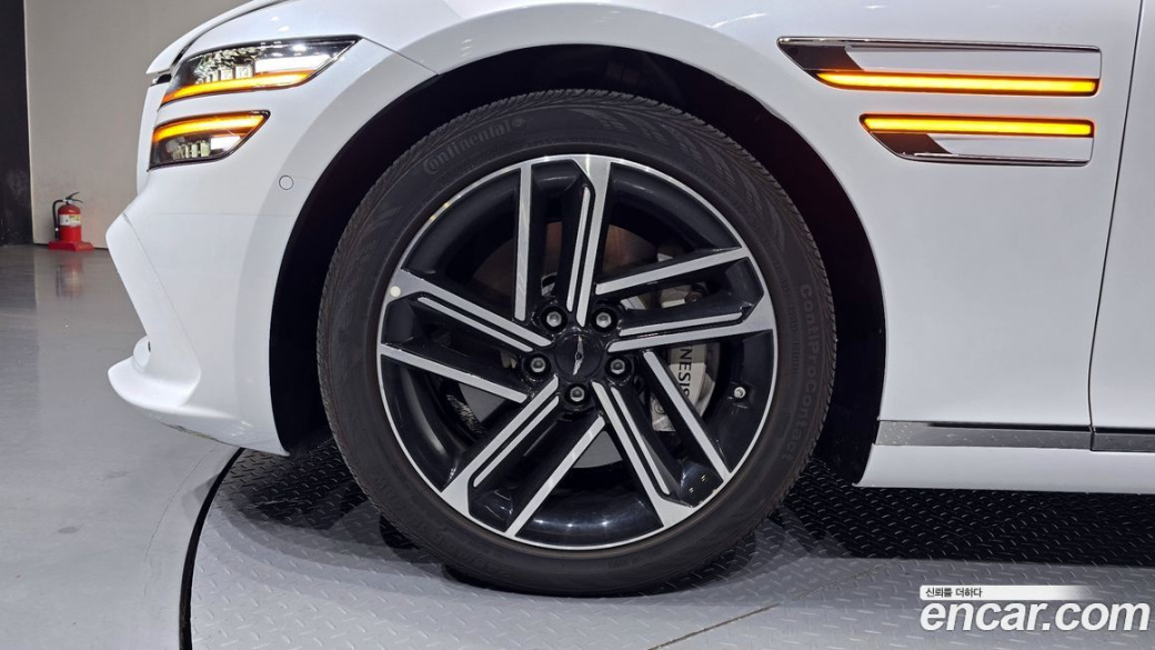 Genesis G80 Gasoline 2.5 Turbo AWD, 2025
