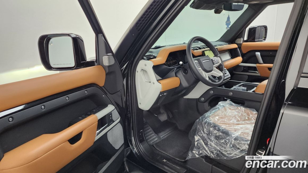 Land Rover Defender 130 D300 X-Dynamic HSE, 2023