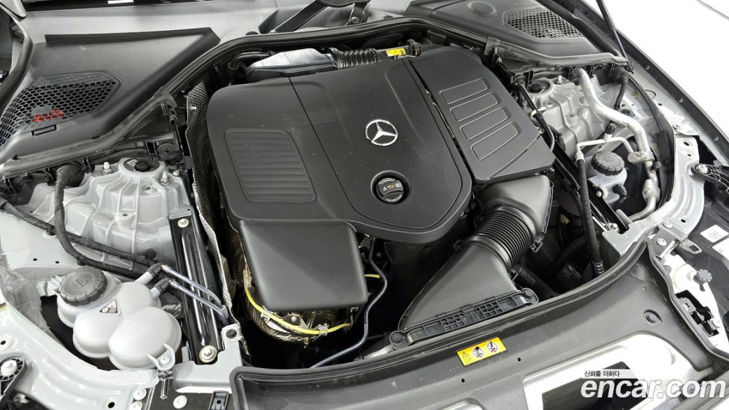 Mercedes-Benz E-Class E200 Avantgarde, 2024