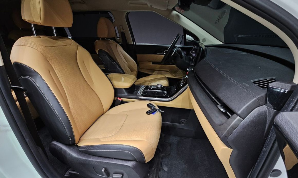 Kia Carnival 7-Seater Signature, 2022