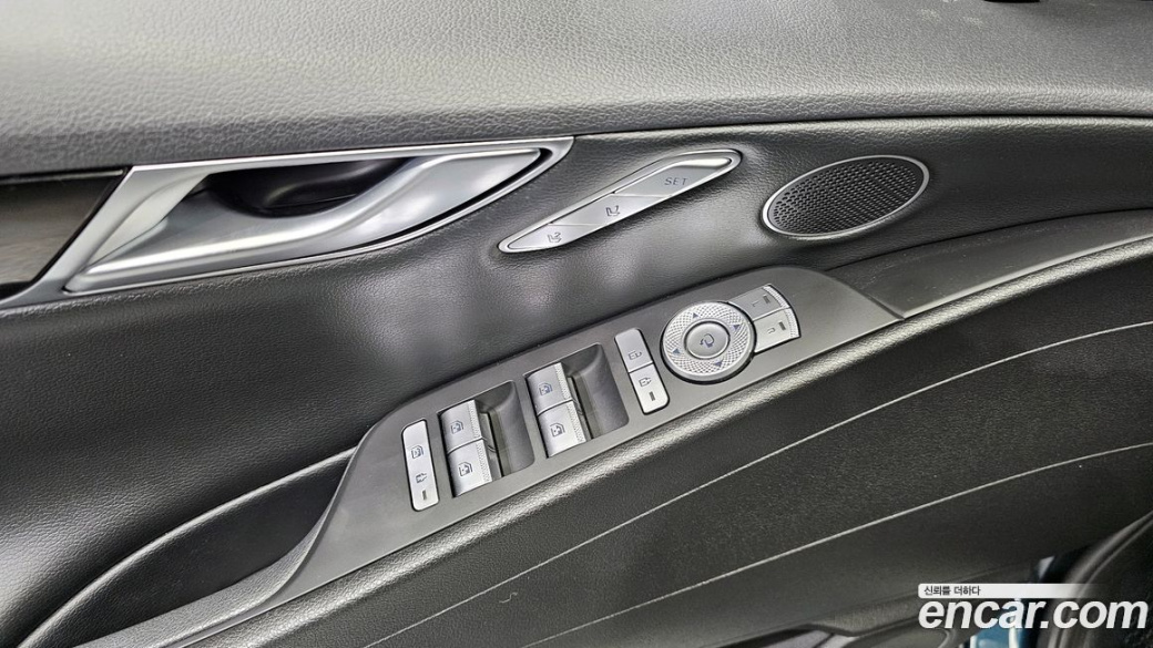 Genesis G80 Gasoline 2.5 Turbo AWD, 2022