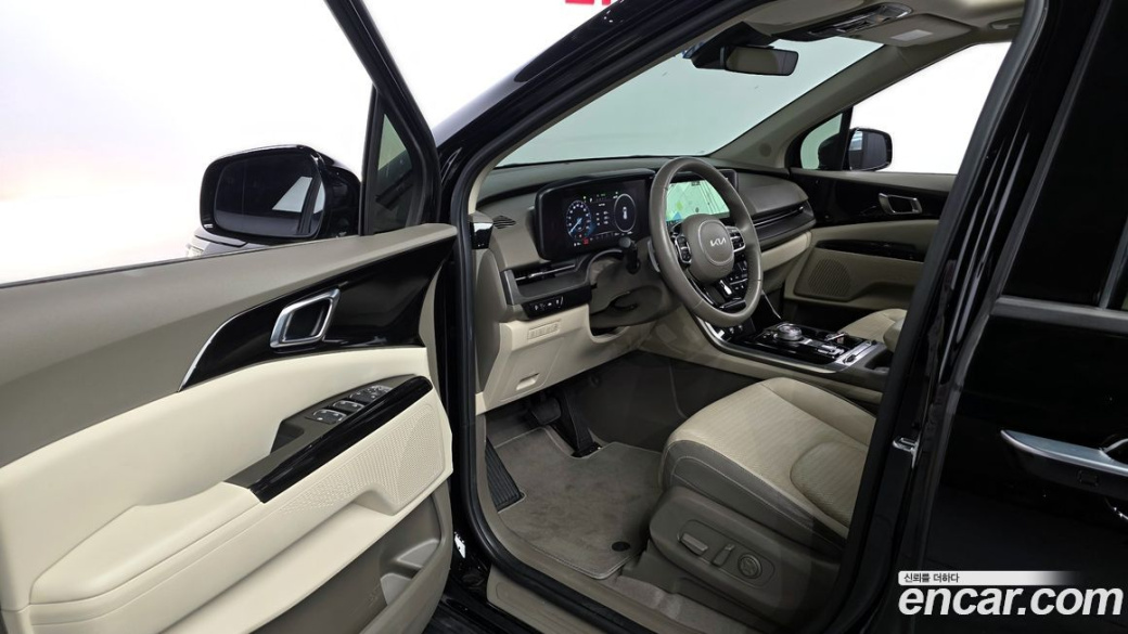 Kia Carnival 9-Seater Noblesse, 2023