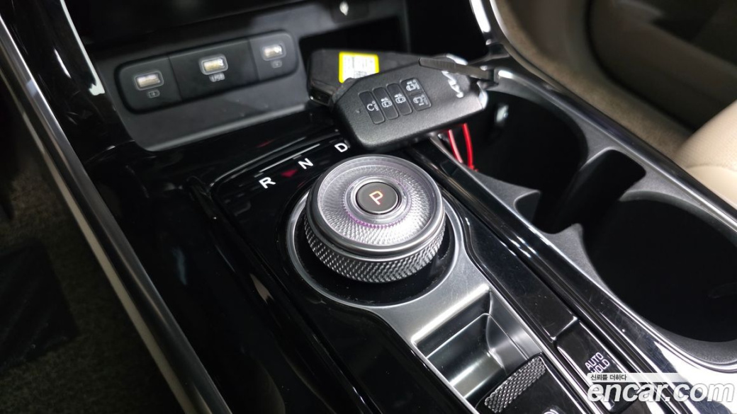 Kia Carnival 9-Seater Signature, 2023