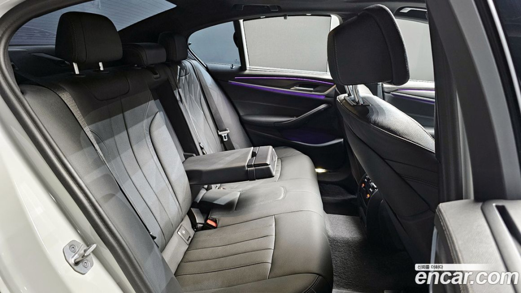 BMW 5-Series 520i M Sport, 2023