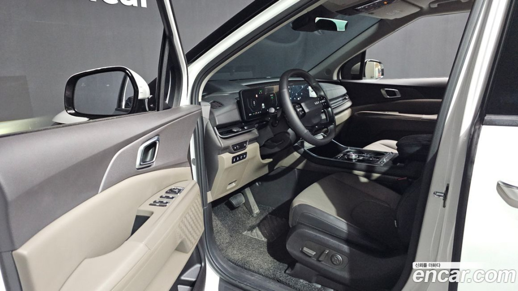 Kia Carnival 9-Seater Noblesse, 2025