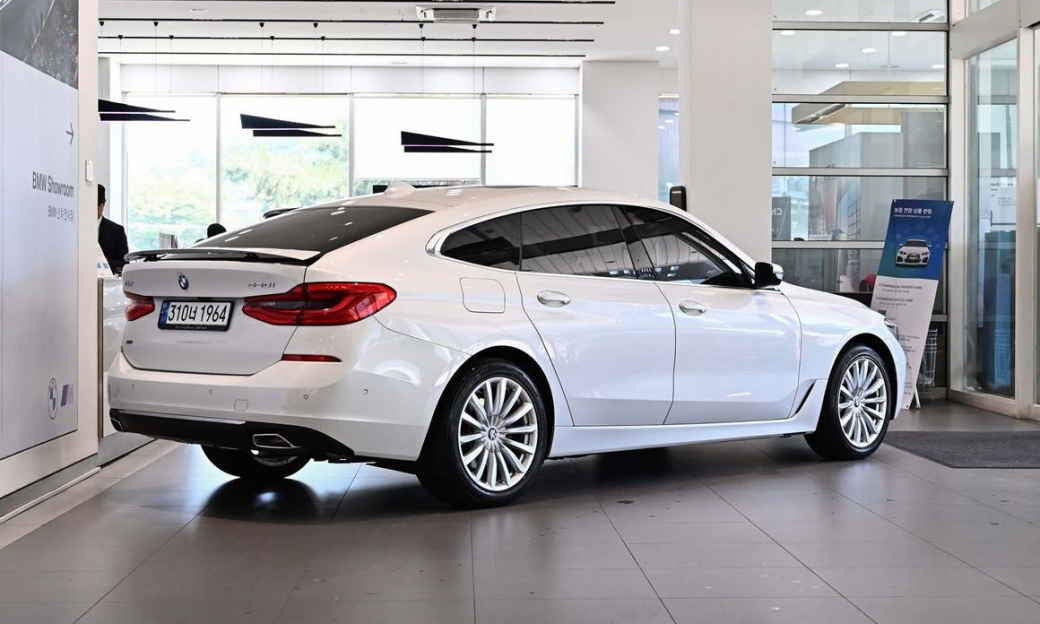 BMW Gran Turismo 630i xDrive Luxury, 2023