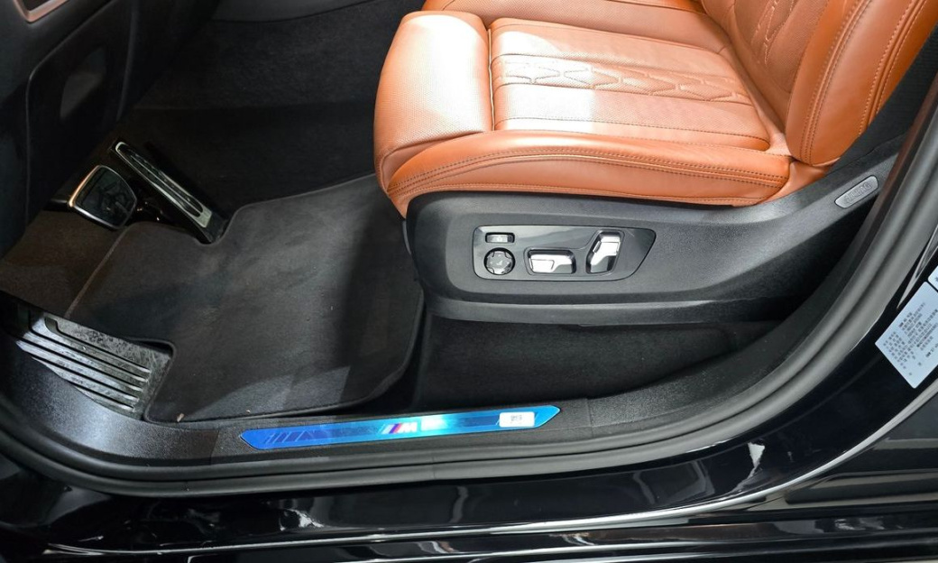 BMW X7 xDrive 40i M Sport 6STR, 2024