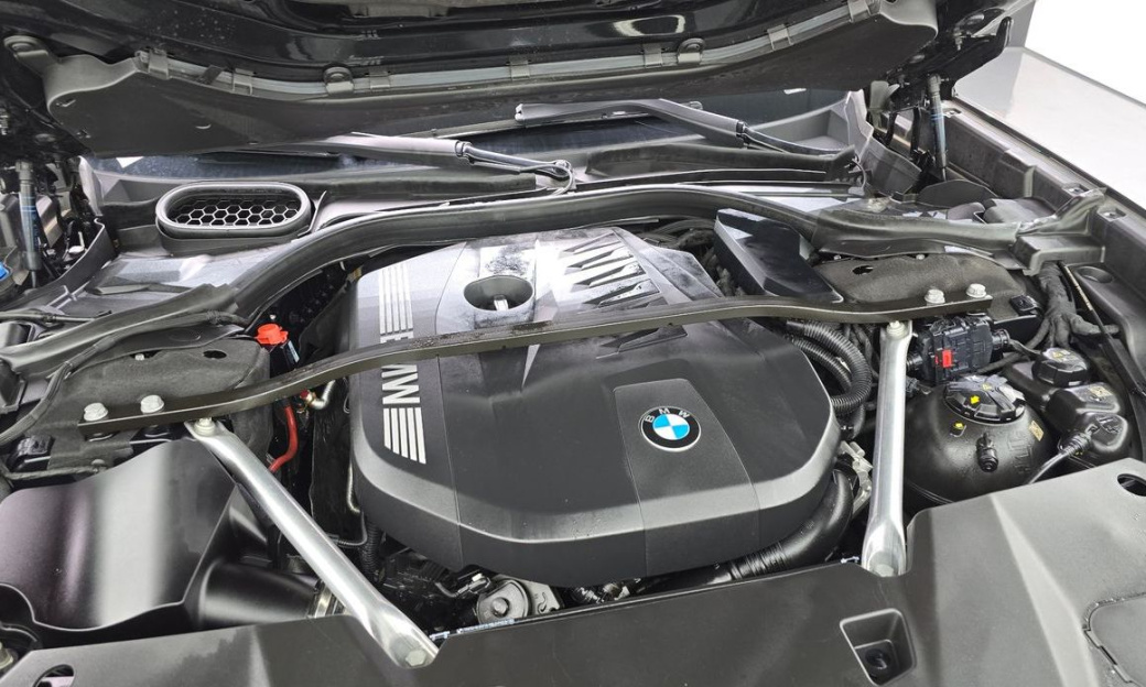 BMW 7-Series 740i sDrive Design Pure Excellence, 2023