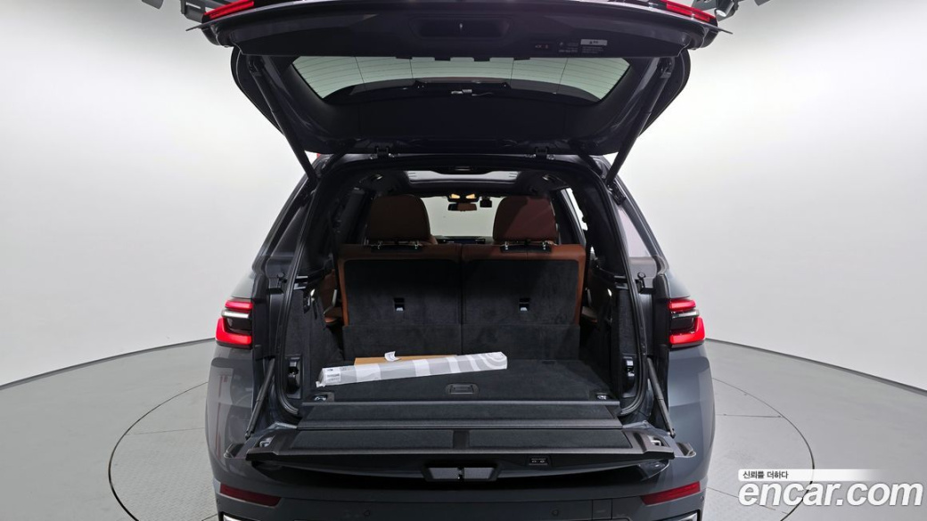 BMW X7 xDrive 40i Design Pure Excellence 6-Seater, 2023