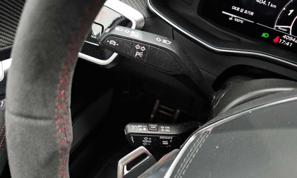 Audi RS6 4.0 TFSI Quattro Avant Performance, 2025