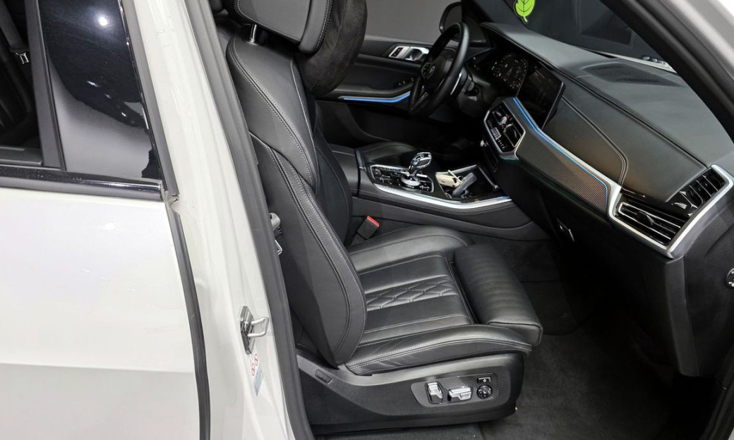 BMW X5 xDrive 40i M Sport, 2023