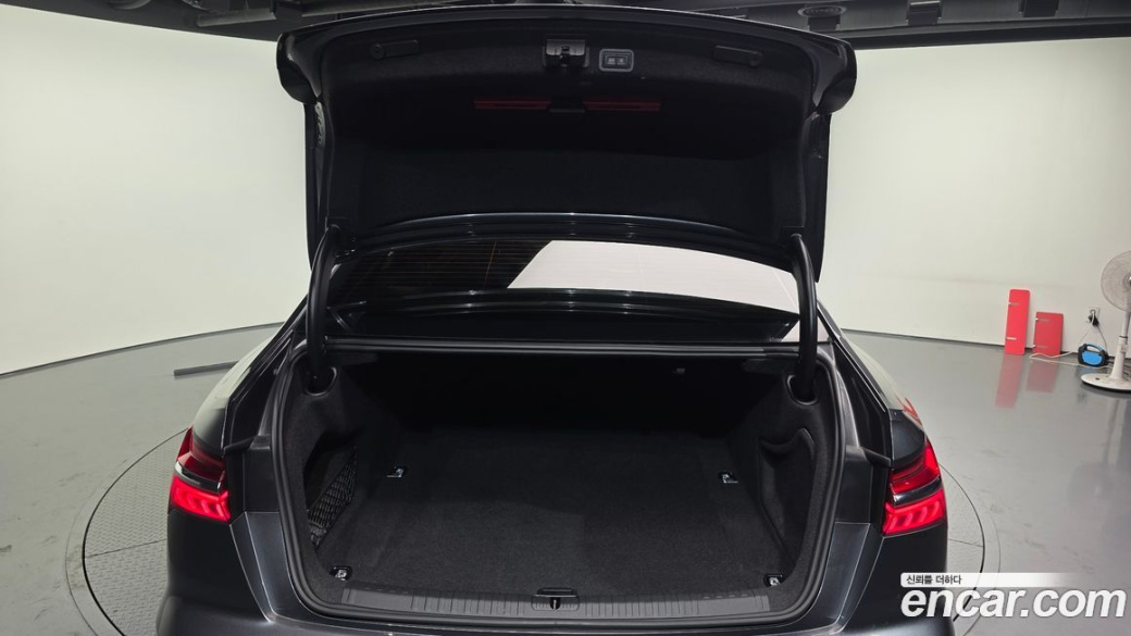 Audi A6 45 TFSI Quattro Premium, 2022