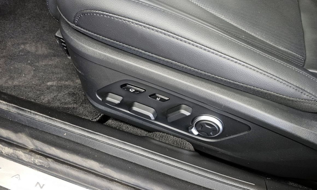 Hyundai Grandeur 2,5 Gasoline 2WD, 2023