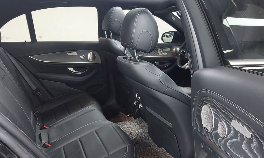 Mercedes-Benz E-Class E350 4MATIC AMG Line, 2022
