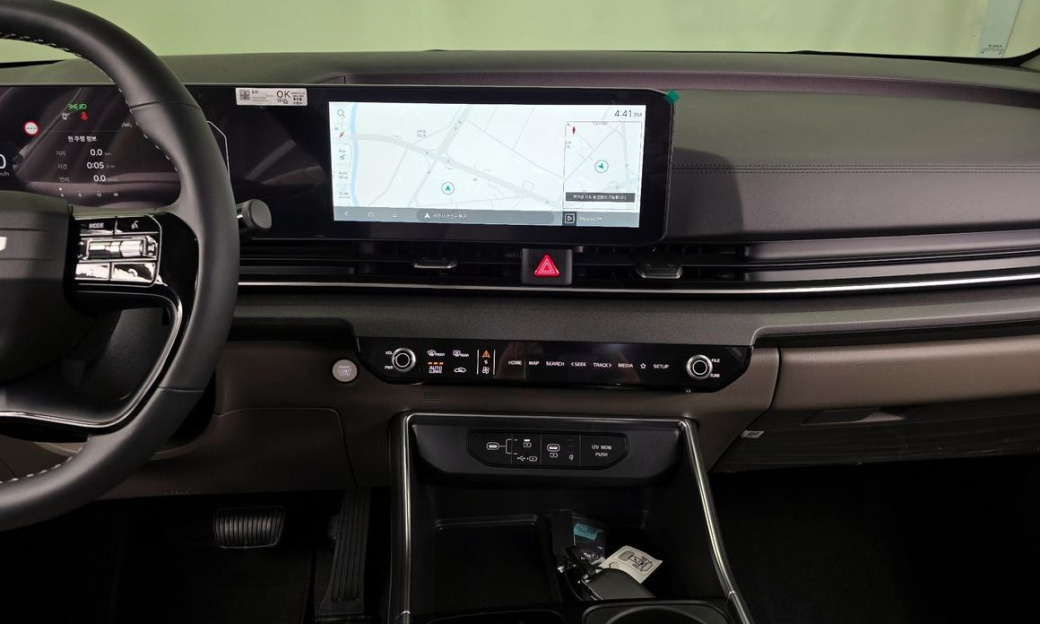 Kia Carnival 9-Seater Noblesse, 2025