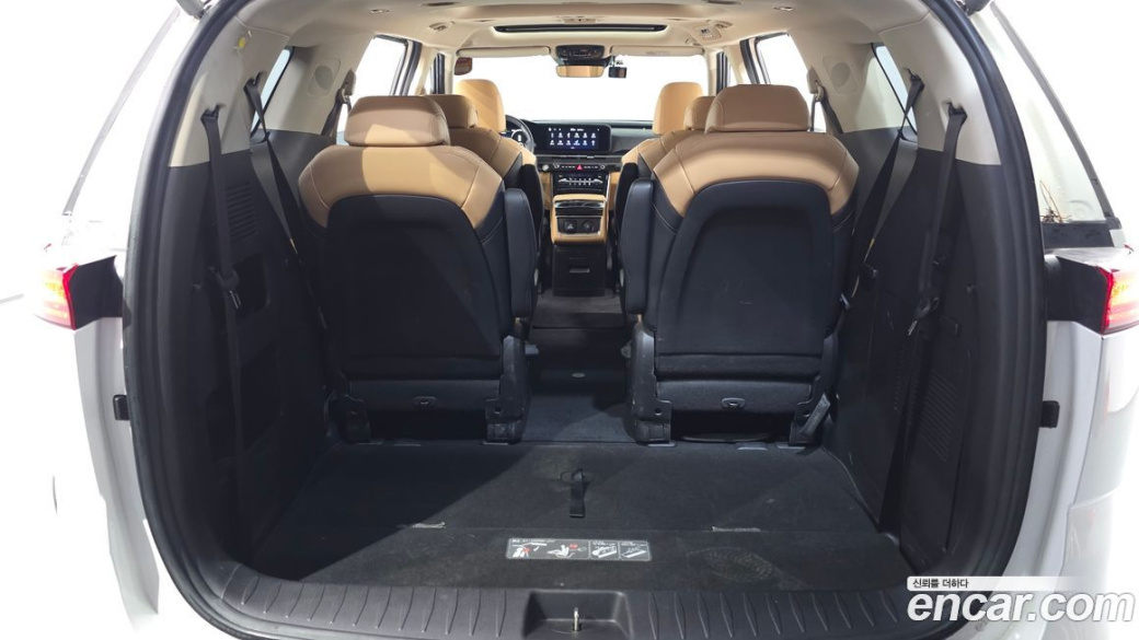 Kia Carnival 9-Seater Signature, 2022