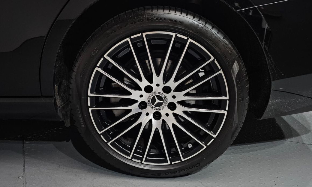 Mercedes-Benz C-Class C200 Avantgarde, 2024