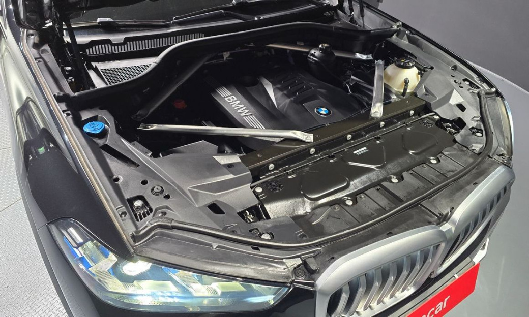 BMW X5 xDrive 40i xLine, 2024