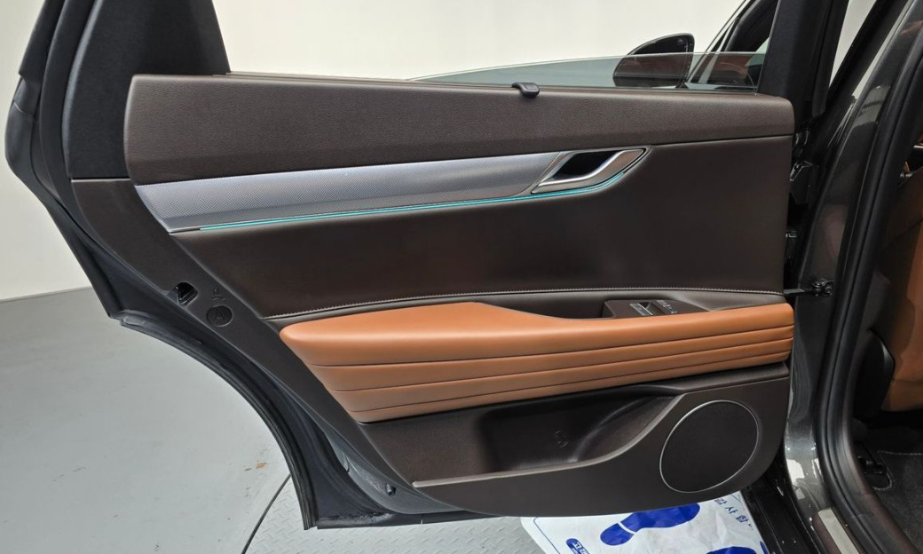 Genesis G80 Gasoline 2.5 Turbo AWD, 2022