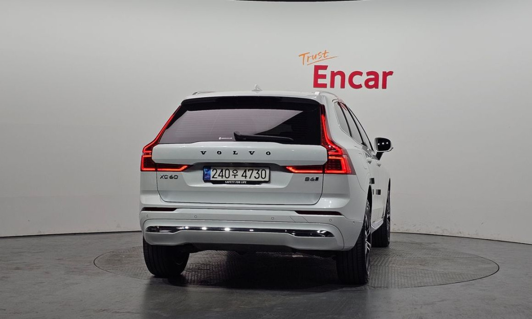 Volvo XC60 B6 Ultimate Bright, 2023
