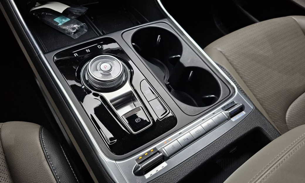 Kia Carnival 7-Seater Noblesse, 2025