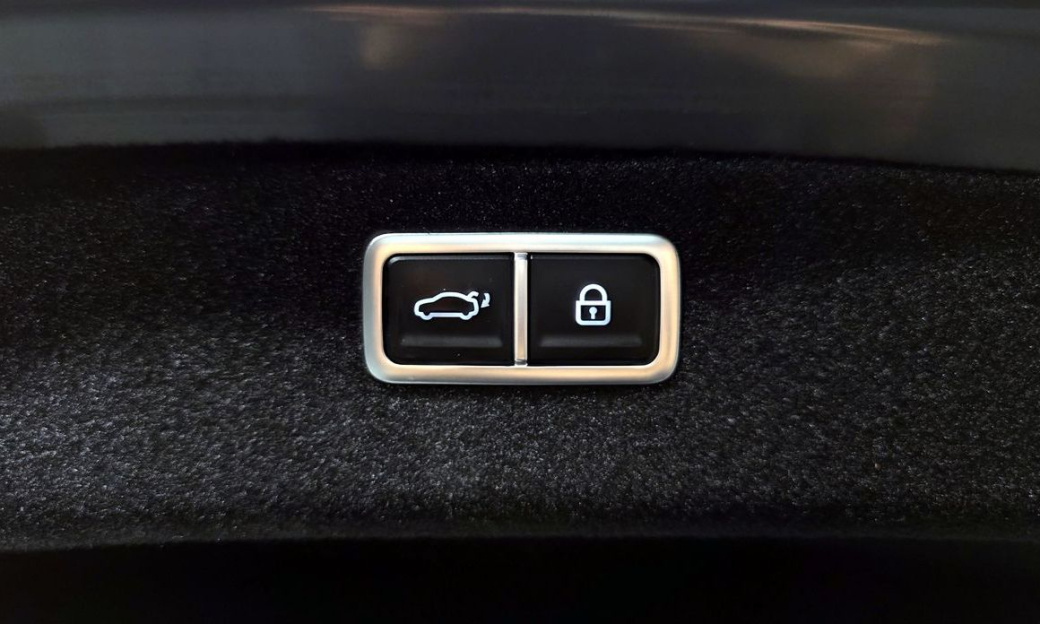 Genesis G80 Gasoline 2.5 Turbo AWD, 2024