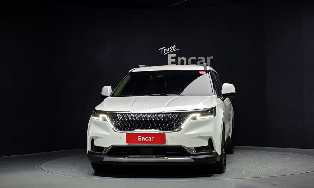 Kia Carnival 11-Seater Signature, 2023