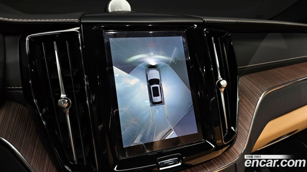 Volvo XC60 B5 Inscription, 2022